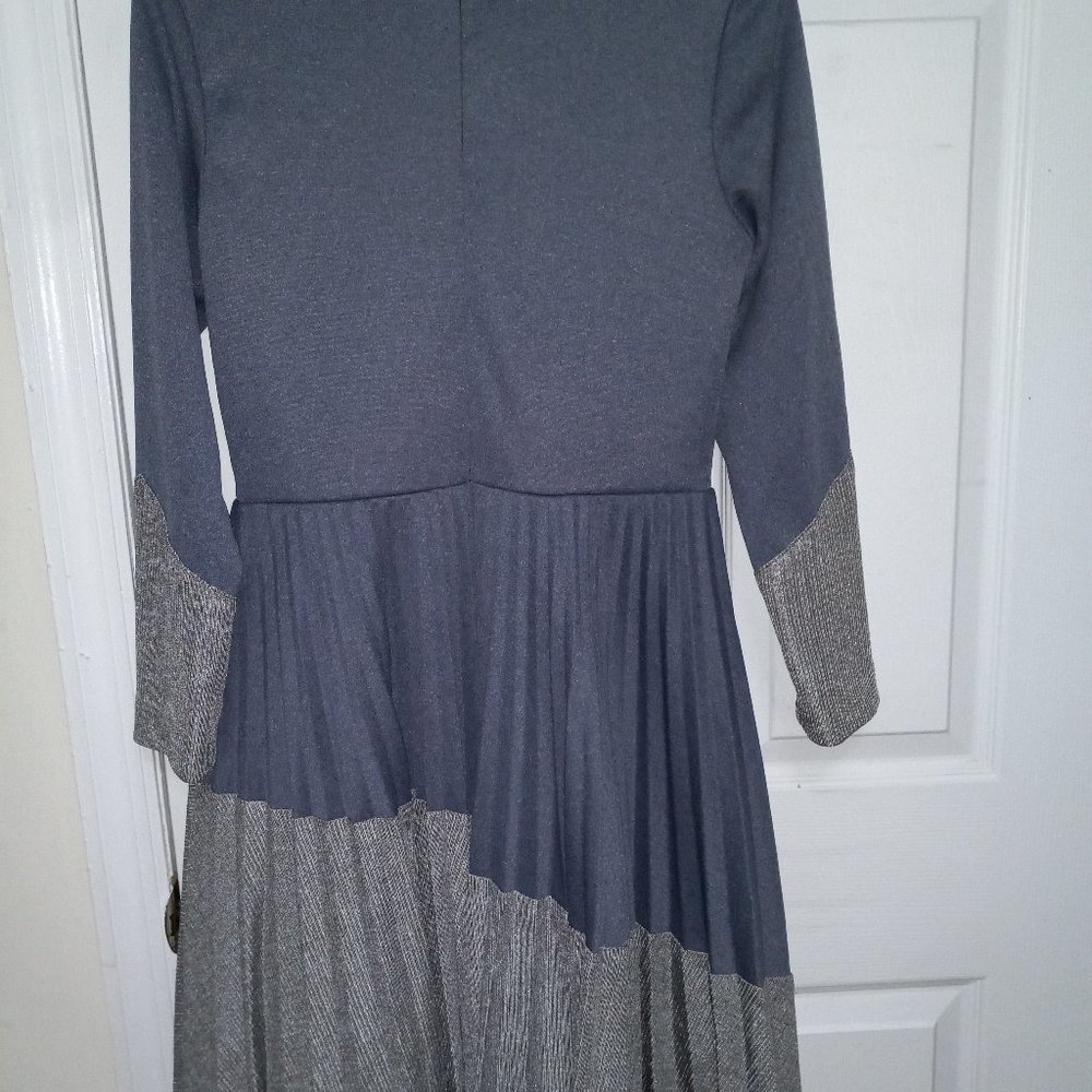 Light blue / silver dress